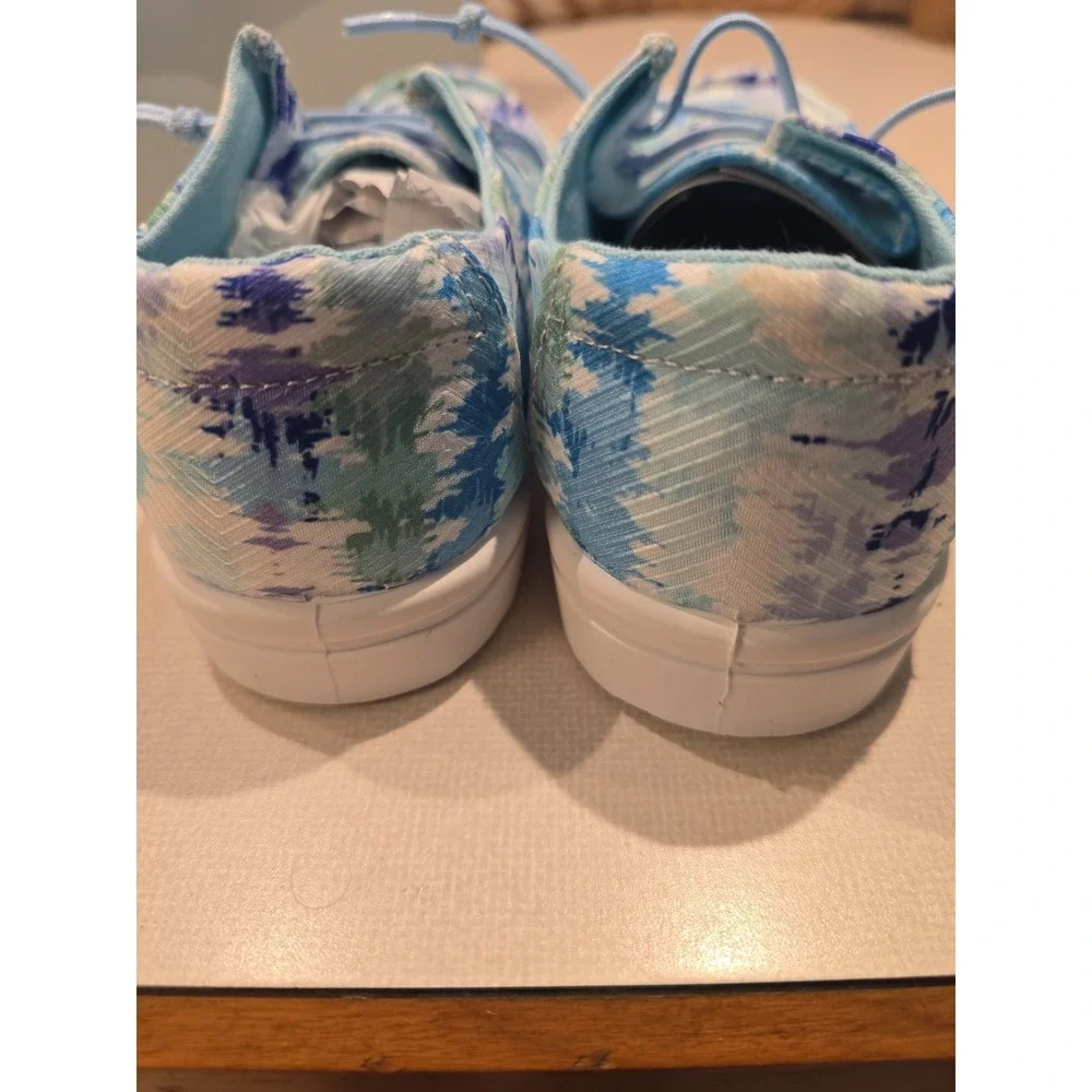 SO Ziti Size 13 - Blue Aztec Slip On Shoes - NWB